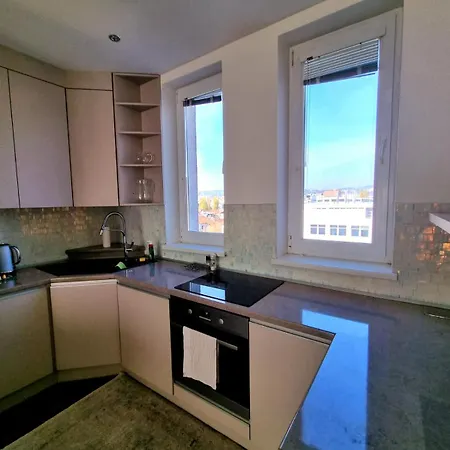 Апартаменты Premium Old Town Huge Terasse Near Eurovea With Amaznig View